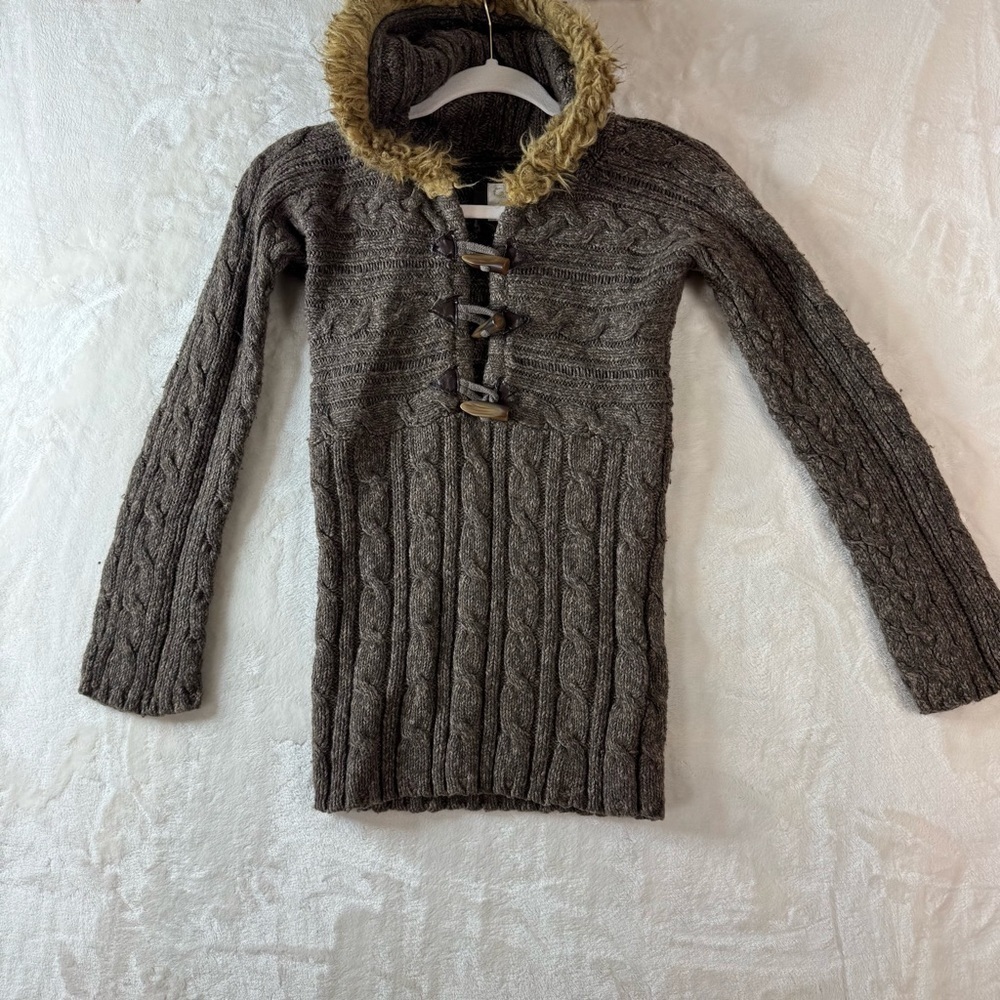 Vintage Old Navy Sweater Small Women’s Lambs Wool Blend Toggle made in Hong Kong